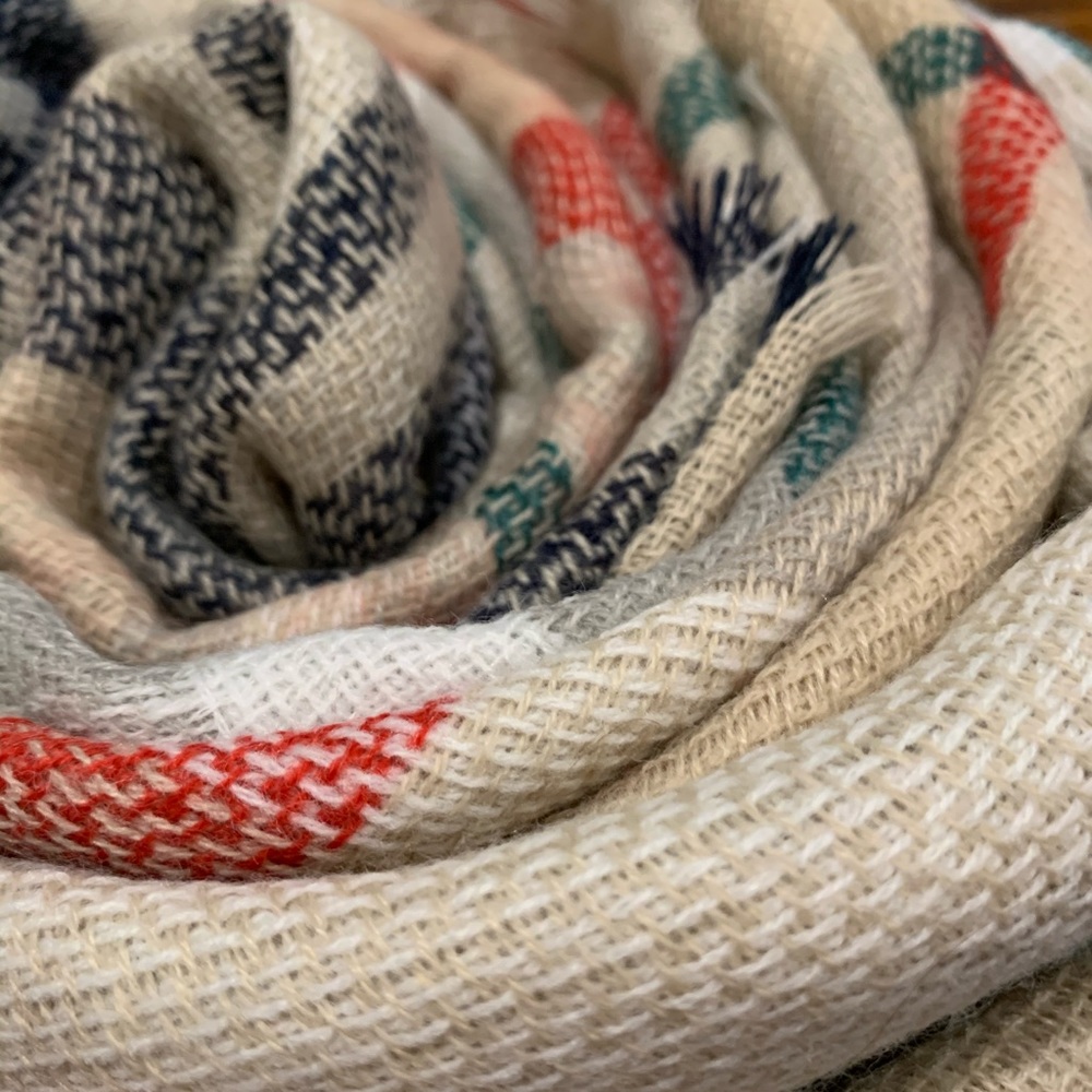 Large scarf